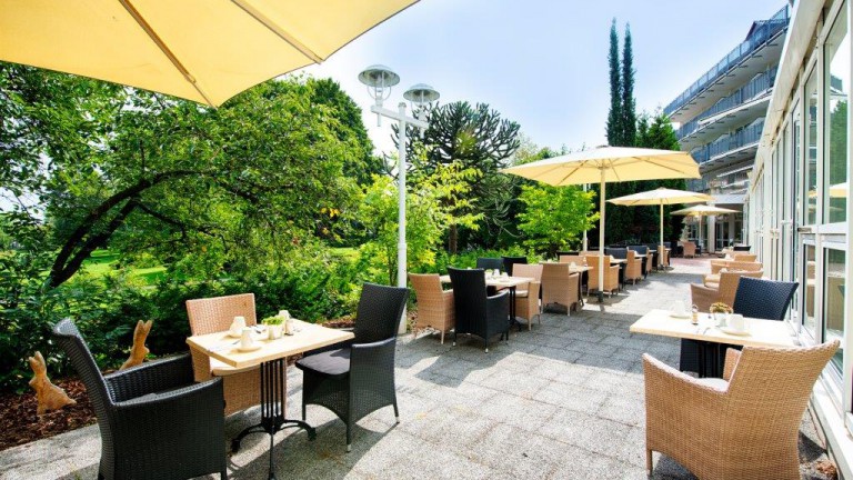 Terras - ACHAT Hotel Bad Dürkheim