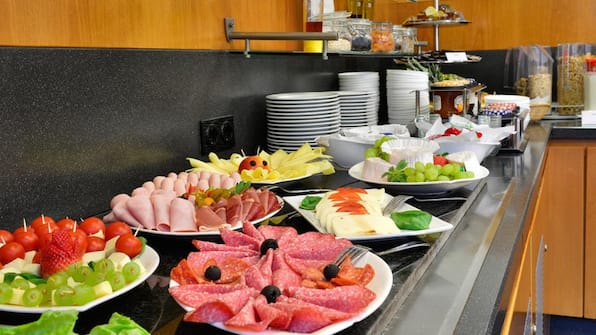 Ontbijtbuffet -  ACHAT Hotel Heppenheim