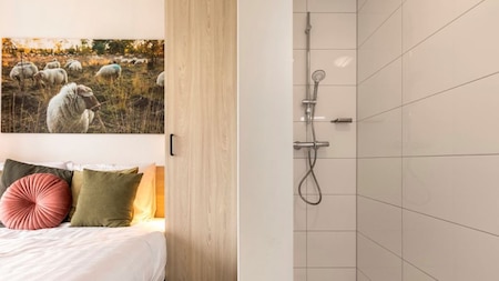 Slaap- en badkamer - Landal De Strabrechtse Vennen Slaap- en badkamer - Landal De Strabrechtse Vennen