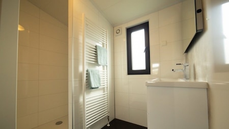 Badkamer - Recreatiepark de Veerstal Badkamer - Recreatiepark de Veerstal