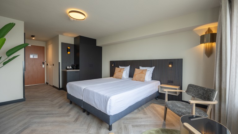 Deluxe twin kamer (gerenoveerd) - Leonardo Hotel IJmuiden Seaport Beach