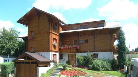 Außenansicht - Recreatieoord Wilhelm Tell