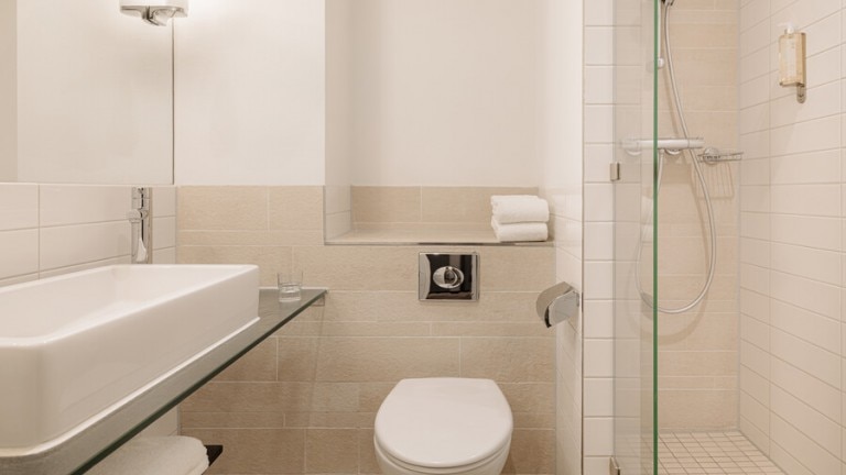 Standardzimmer mit Balkon