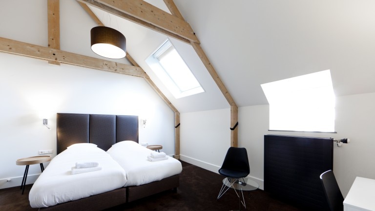 Grote tweepersoonskamer - College Hotel Alkmaar