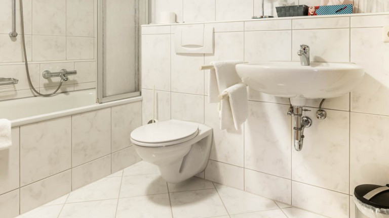 Badkamer - Hotel Landgasthof zum Pflug