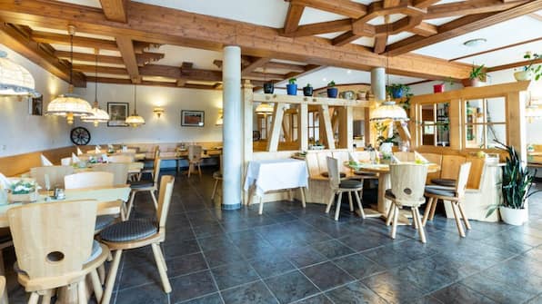 Restaurant  - Hotel Landgasthof zum Pflug