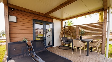 Veranda - Vakantiepark Eiland van Maurik
