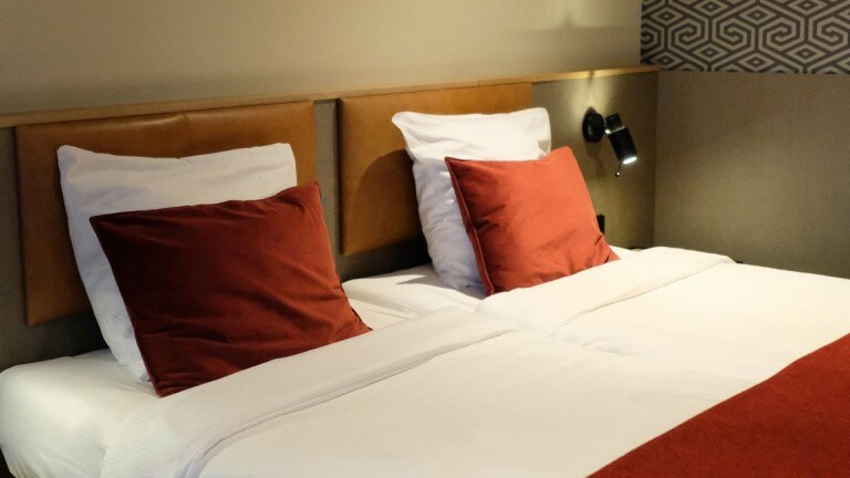 Standardzimmer Seeseite – Two Brothers Noordwijk Beach