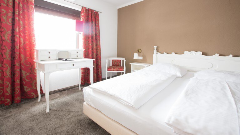 Komfortzimmer – Boutique Hotel Goldhahn