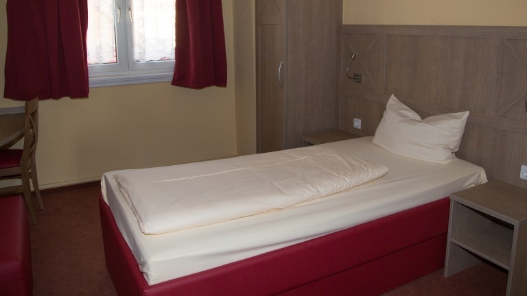 Eenpersoonskamer - Hotel Restaurant Löwen