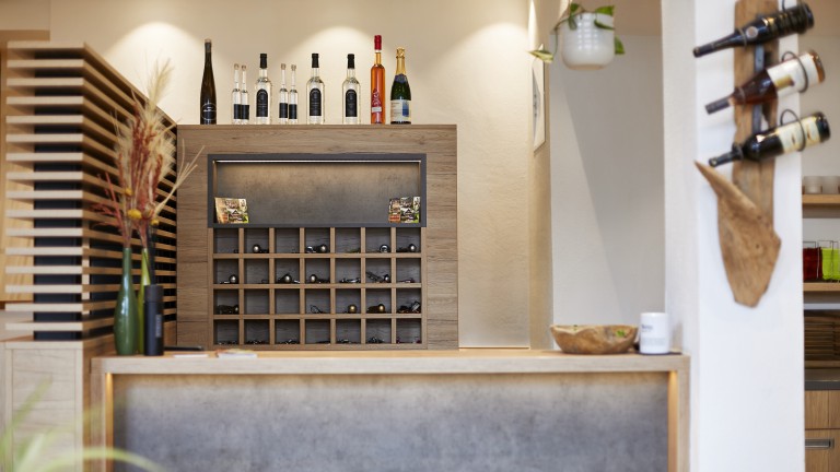 Bar - daslenz