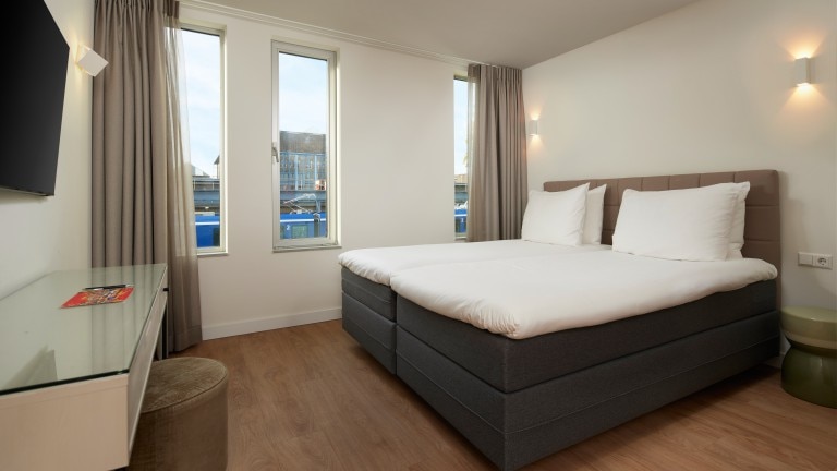 Superior Deluxe Zimmer – Westcord Kunst Hotel Amsterdam 4 Sterne