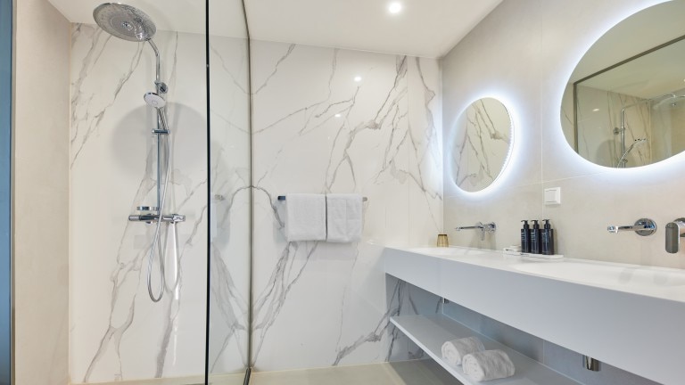 Superior Deluxe Zimmer – Westcord Kunst Hotel Amsterdam 4 Sterne