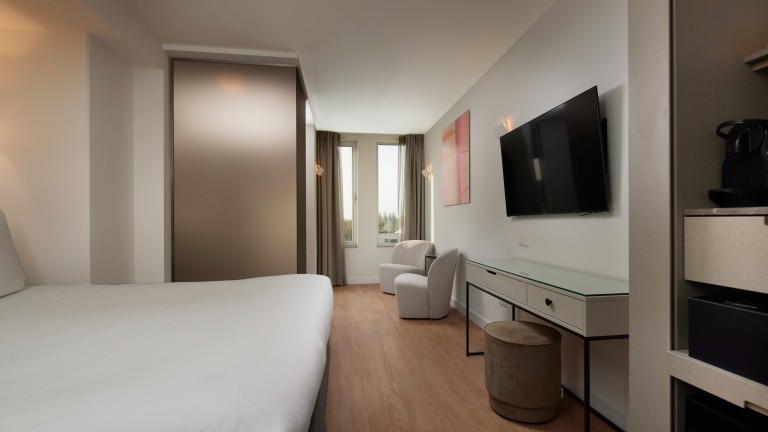 Superior Deluxe Zimmer – Westcord Kunst Hotel Amsterdam 4 Sterne