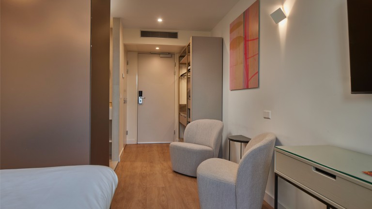 Superior Deluxe Zimmer – Westcord Kunst Hotel Amsterdam 4 Sterne