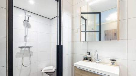 Badkamer - Villavakantiepark Ijsselhof Badkamer - Villavakantiepark Ijsselhof