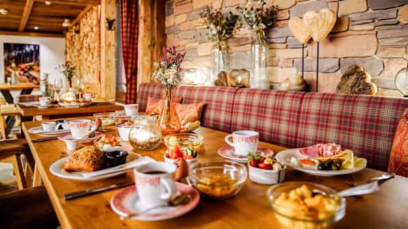 Frühstück - Lodge Hotel Winterberg 
