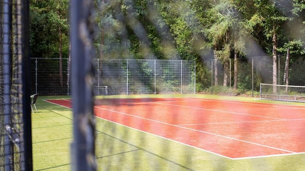 Tennisplatz - Vakantiepark de Thijmse Berg