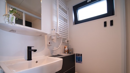 Badkamer - Huren Houseboat