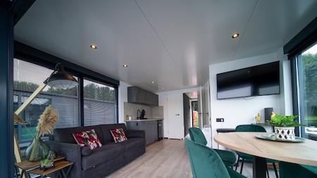 Wohnzimmer - Huren Houseboat