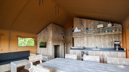 Keuken en woonkamer - Vakantiepark Breebronne