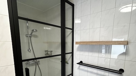 Badkamer - Vakantiepark de Ossenberg Badkamer - Vakantiepark de Ossenberg