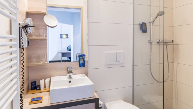 Familienzimmer – Park Inn by Radisson Göttingen