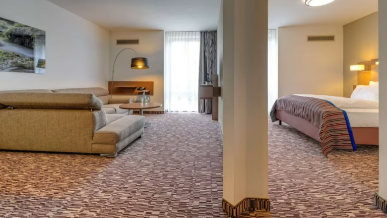 Familienzimmer – Park Inn by Radisson Göttingen