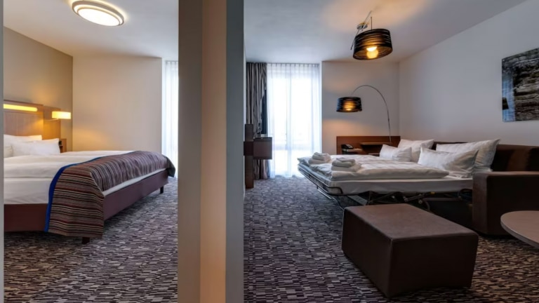 Familienzimmer – Park Inn by Radisson Göttingen