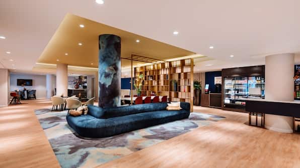 Lobby - Novotel Den Haag World Forum
