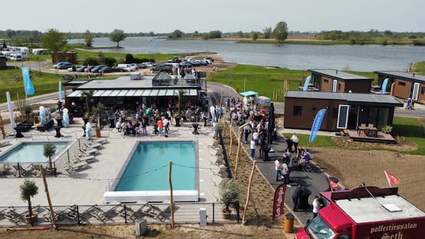 Zwembad - TopParken Resort Lexmond