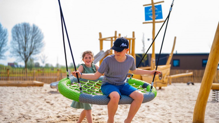 Spielplatz - TopParken Resort Lexmond