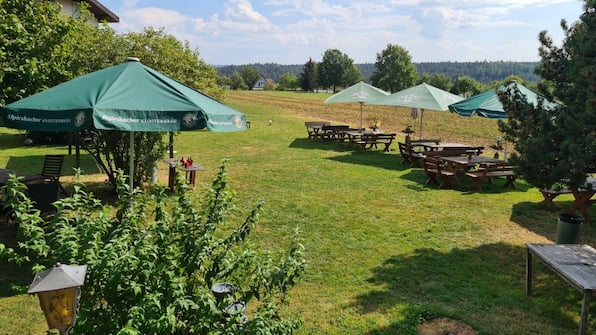 Biergarten - Hotel Restaurant Sonnenschein