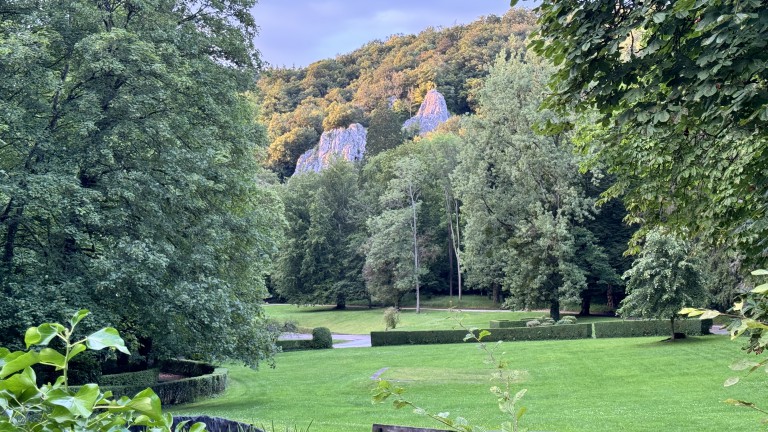 Castel de Pont-à-Lesse