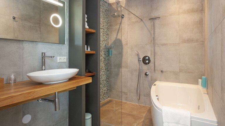 Velvet Wellness King room