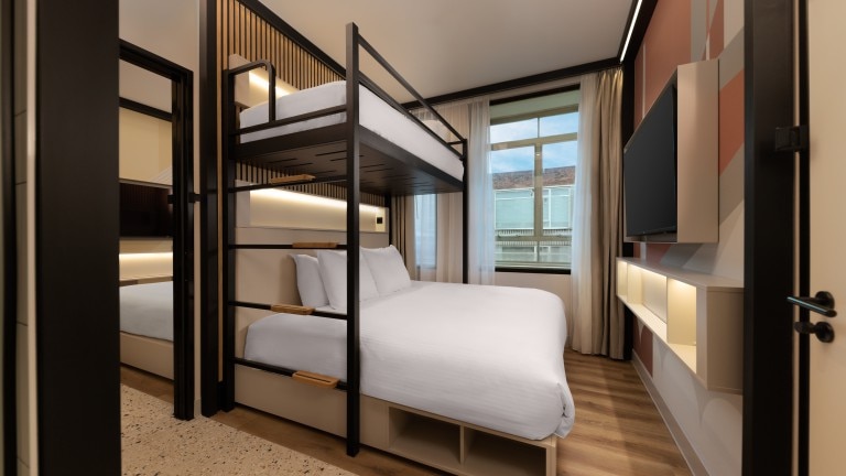 King kamer met stapelbed