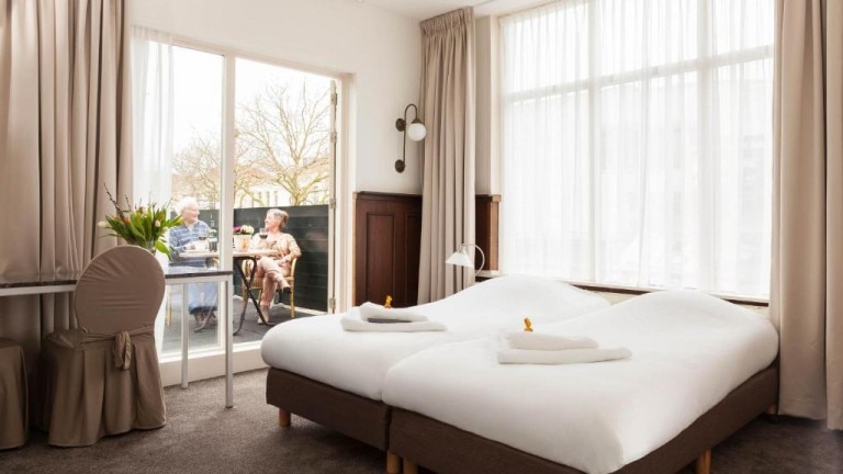 Doppelzimmer mit Balkon