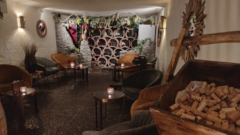 Cave - Cocoon Hotel Belair