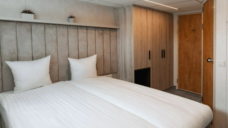 2-persoonshut standaard middeldek  - Riviercruise Passau en Donau klassiek