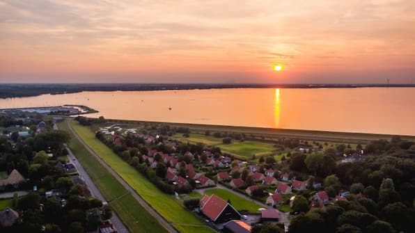 Dronebeeld - Villavakantiepark Ijsselhof