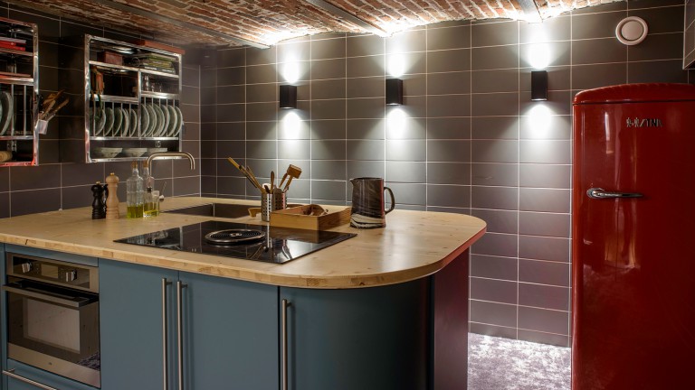 Keuken - The Green Elephant Hostel en Spa