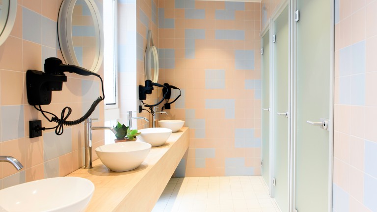 Badhuis - The Green Elephant Hostel en Spa