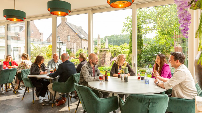 Restaurant - Maasparel Next Door