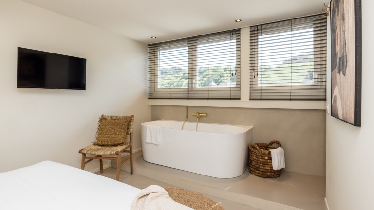 Loft suite