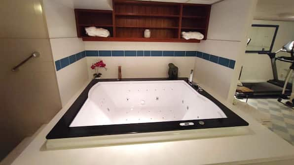 Jacuzzi - 7-dagen Saarschleife