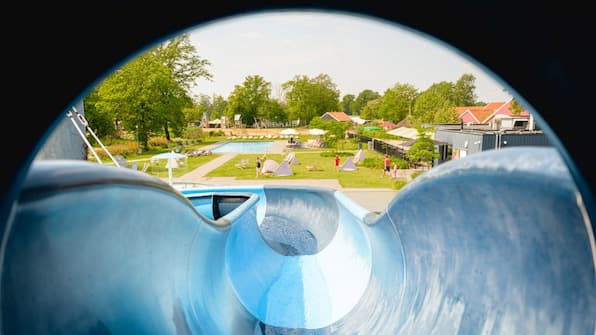 Glijbaan - Villatent Vakantiepark de Twee Bruggen