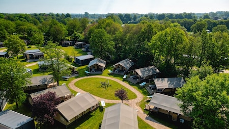 Drohne - Dorf Ferienpark die zwei Brücken