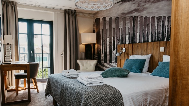 Tweepersoonskamer met balkon of terras - Badhotel Renesse