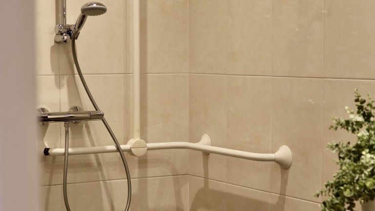 Komfortzimmer für Gäste mit Behinderung – Hotel Moeke Mooren