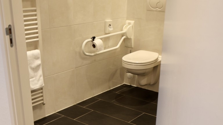 Komfortzimmer für Gäste mit Behinderung – Hotel Moeke Mooren